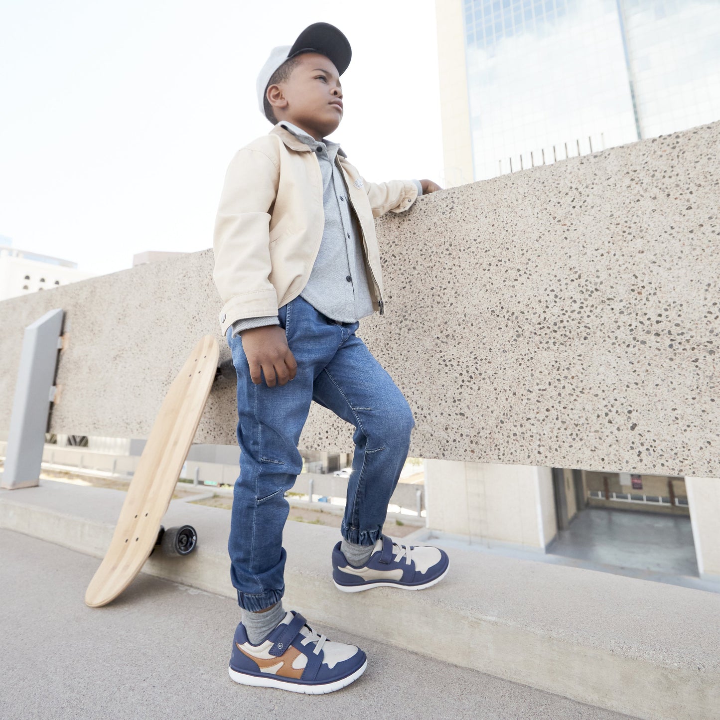 London Sneaker - Big Kid Taupe